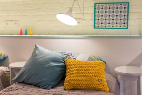 Cheerful Air Conditioned Apartment with mezzanine and Parking - Old Town