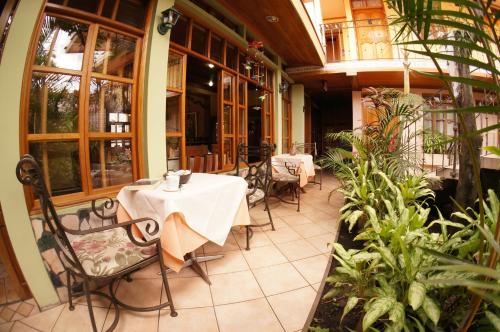 Viesnīcas āriene, Hotel Cafe in Hinotega