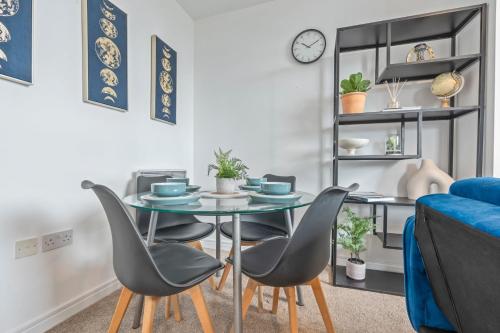 2BR Penthouse w/Balcony | Near Mailbox | Central Birmingham, Birmingham (fotografie 6)