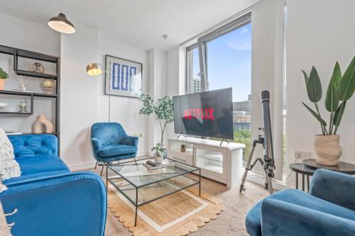2BR Penthouse w/Balcony | Near Mailbox | Central Birmingham, Birmingham (fotografie 2)