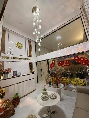 The Luxury Hotel 