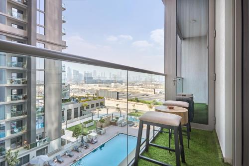 Balcony/terrace, STAY BY LATINEM Luxury 1BR Holiday Home CVR B 602 near Downtown in Nad Al Sheba