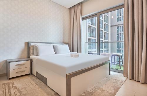 STAY BY LATINEM Luxury 1BR Holiday Home CVR B 602 near Downtown, Dubai (Foto 10)