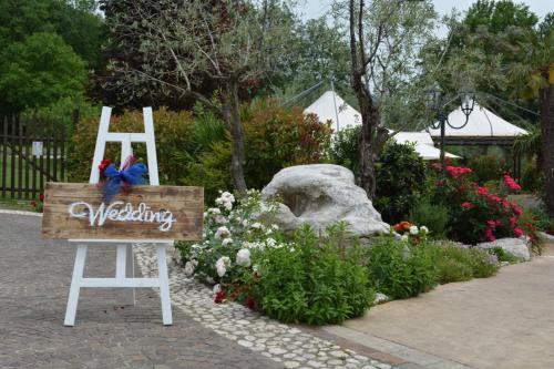 Hotel La Grotte - image 12