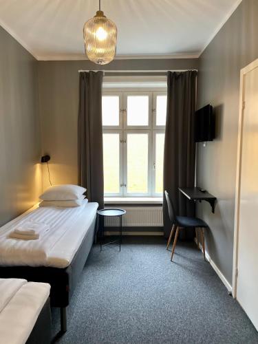 room detail thumbnail 0