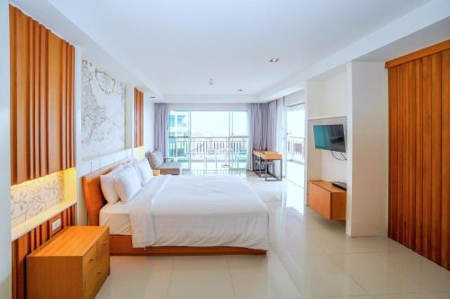 Welcome World Beachfront Resort in دونج تارن بيتش