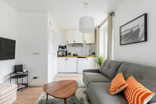 Light-Filled Retreat in historical Paris