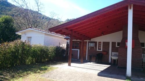 2 bedrooms, 5 beds