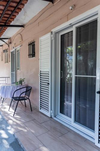 Apartment's Eleni in Kamena Vourla