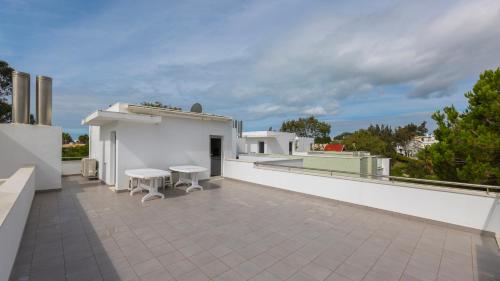 Erkély/terasz, Soltroia Duplex, Lake & Beach by LovelyStay in Praia de Troia