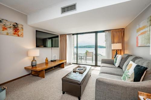 101B One Bedroom One Bath thumb 3