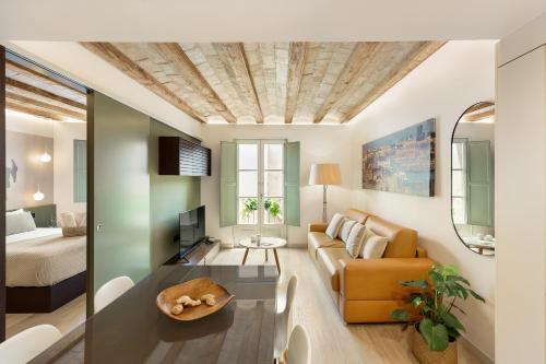 Ola Living Portaferrissa Room Type - One-Bedroom Apartment