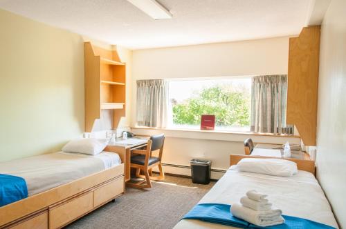 Two-Bedroom Apartment (4 Adults)
