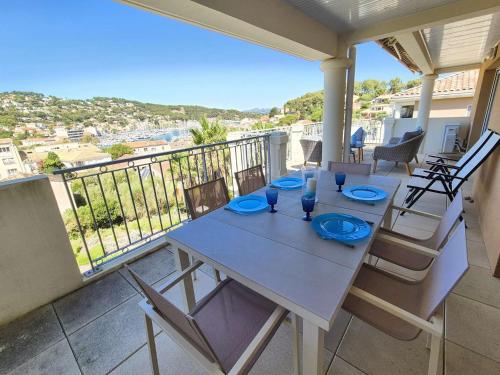 Appartement contemporain 2 chambres – Vue mer - Climatisé - Tout à pied - Location saisonnière - Saint-Mandrier-sur-Mer