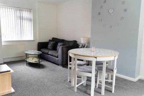 Noormak nights-Modern 3-Bed House-Business & Family Stays-Free Parking, Birmingham (zdjęcie 9)