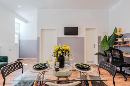 Spacious, central 3 room flat with gym & play area, Berlin (photo 10)
