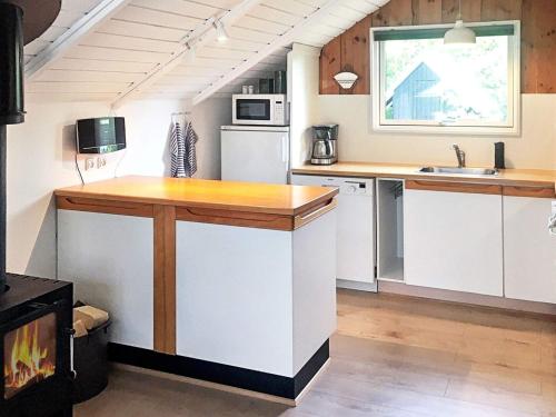 6 person holiday home in Hadsund in เฮลเบอร์สคอฟ