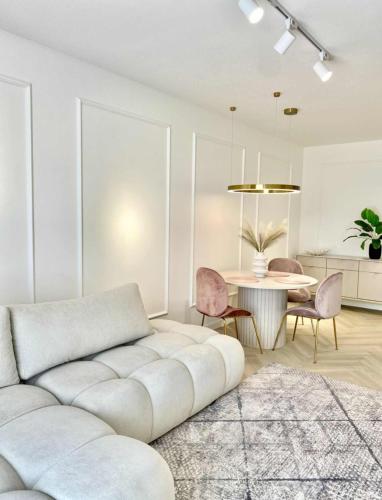 Apartament DeLuxe Zamosc Prywatny parking podziemny - Zamosc