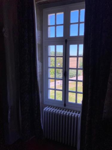 Utsikt, Château de Montramé (Chateau de Montrame) in Provins