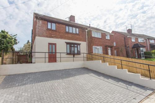 Pinnocks Lodge Apts 2 Bed Apts Botley close to A34 - image 6