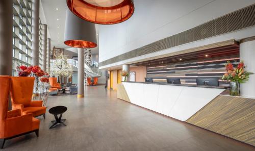 Lobby, Clayton Hotel Birmingham in Birmingham