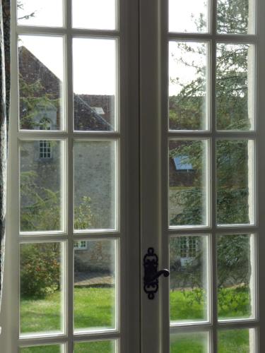 Utsikt, Château de Montramé (Chateau de Montrame) in Provins