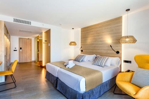 room detail thumbnail 1