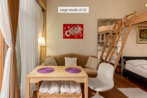 IQ wood apartment, Ljubljana (photo 3)