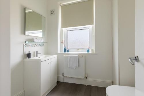 Refurbished Modern 2BD Flat Lower Oldfield Park, Bath (foto 10)
