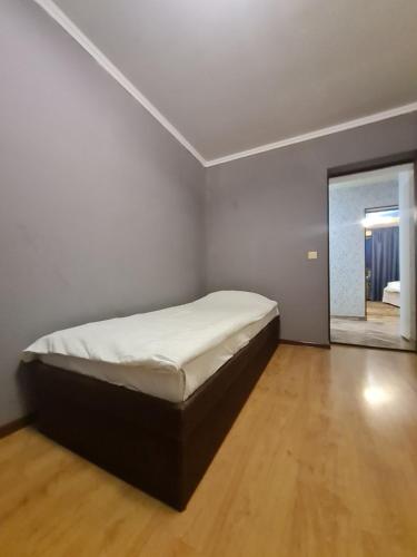 4 Кімнатні Апартаменти в Центрі, вул Незалежності, 5, Luzk (Foto 10)