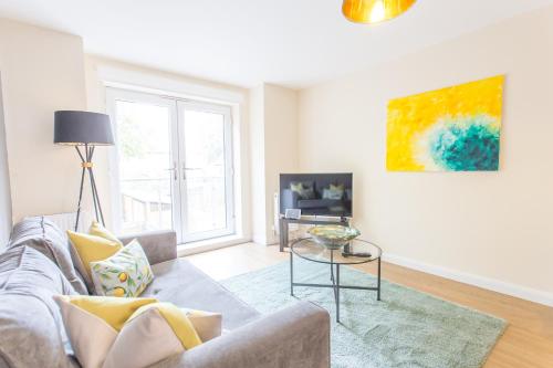 Razia Apts with easy access to Oxford Headington Hospitals - image 2