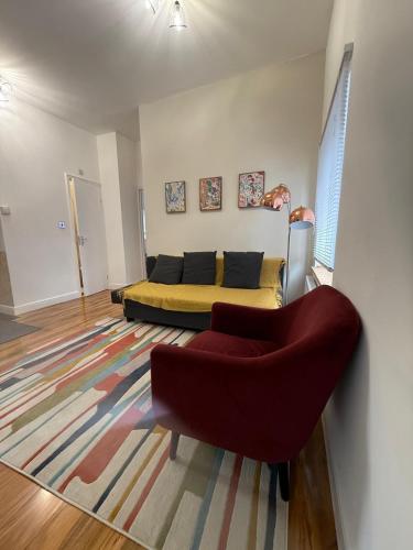 Central 2 bedrooms apartment, London