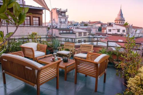 High Garden Rooftop Terrace Apartment Around Galata Tower, Istanbul