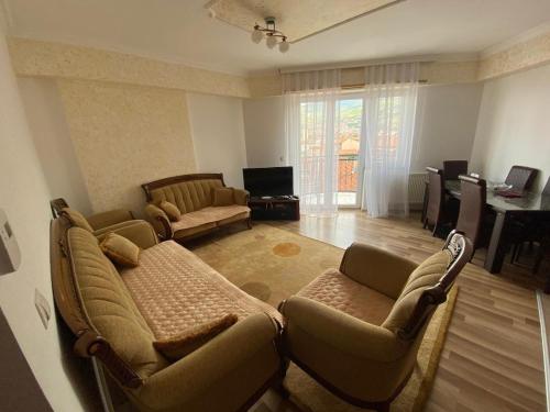 Berisha's Apartment in Prizren – khách sạn tại Lagja e Re