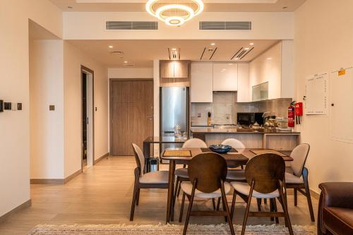 Spacious 2 Bedrooms with maid room I JLT - image 8