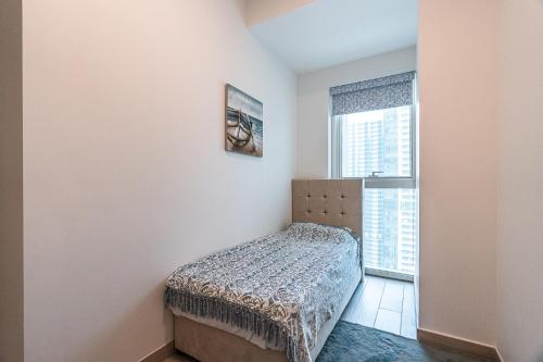 Spacious 2 Bedrooms with maid room I JLT - image 2