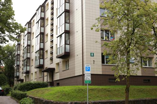 Šiaulių centre modernus butas 1-4 žmonėms (Siauliu centre modernus butas 1-4 zmonems) in Šauļi