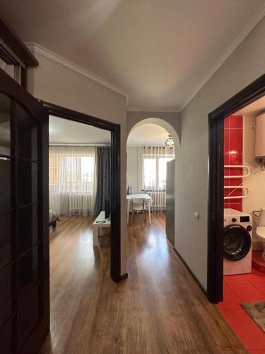 1 кім в Центрі з виглядом на Набережну, Rivne (foto 10)