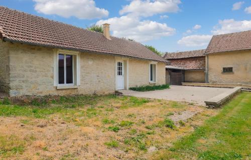 . 2 Bedroom Amazing Home In Monthenault