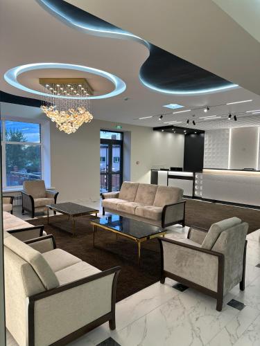 Silver-Adis in Semey