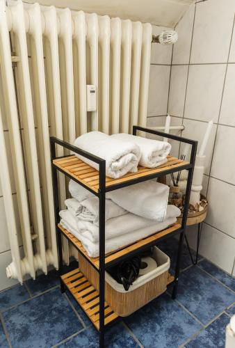Bathroom, Komfortables Apartment mit WLAN & Smart-TV - schnelle Anbindung A30 & A2, 10 Min nach Herford-AMA Ho in Hiddenhausen