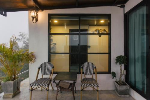 Sinsup Villa 1 near JADAE HOUSE - 'IRONDark Cafe'