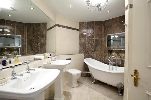 Macdonald Bath Spa Hotel - image 5