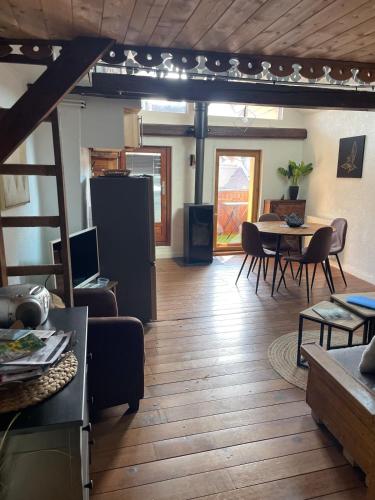 Appartement plein de charme - Cœur vieille ville - Location saisonnière - Annecy