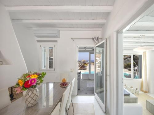 Villa in Mykonos with Sea View and Pool, Kalafatis (foto 5)