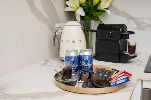 LA PERLE French-style Suite in the heart of Warsaw, wine & breakfast & premium service, Varsavia (foto 10)