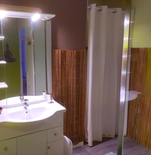 Vannas istaba, Appartement Hibou in Pesmes