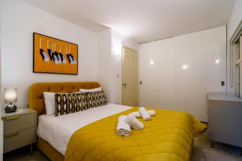 2 Bedroom City Retreat next to Regents Park - image 13