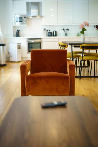 2 Bedroom City Retreat next to Regents Park - image 5