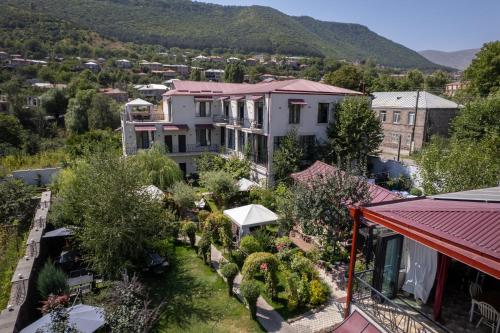 . REDROOF Goris Boutique Hotel